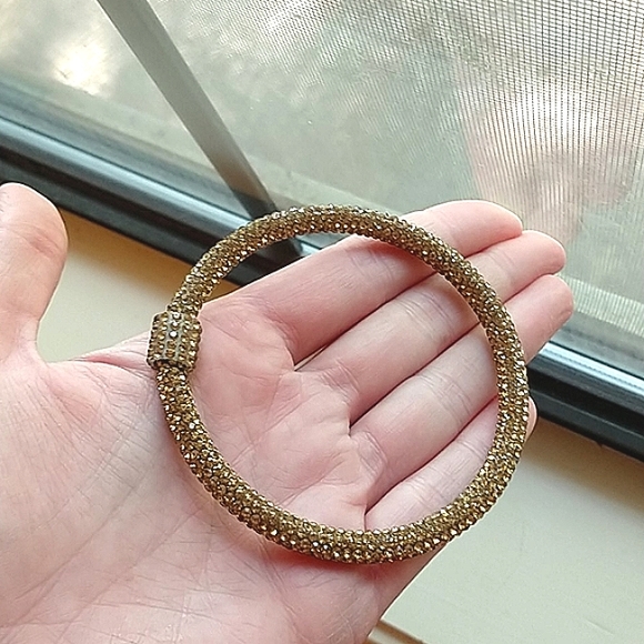 Leopard Earrings and Crystal Bracelet Set - Picture 9 of 9